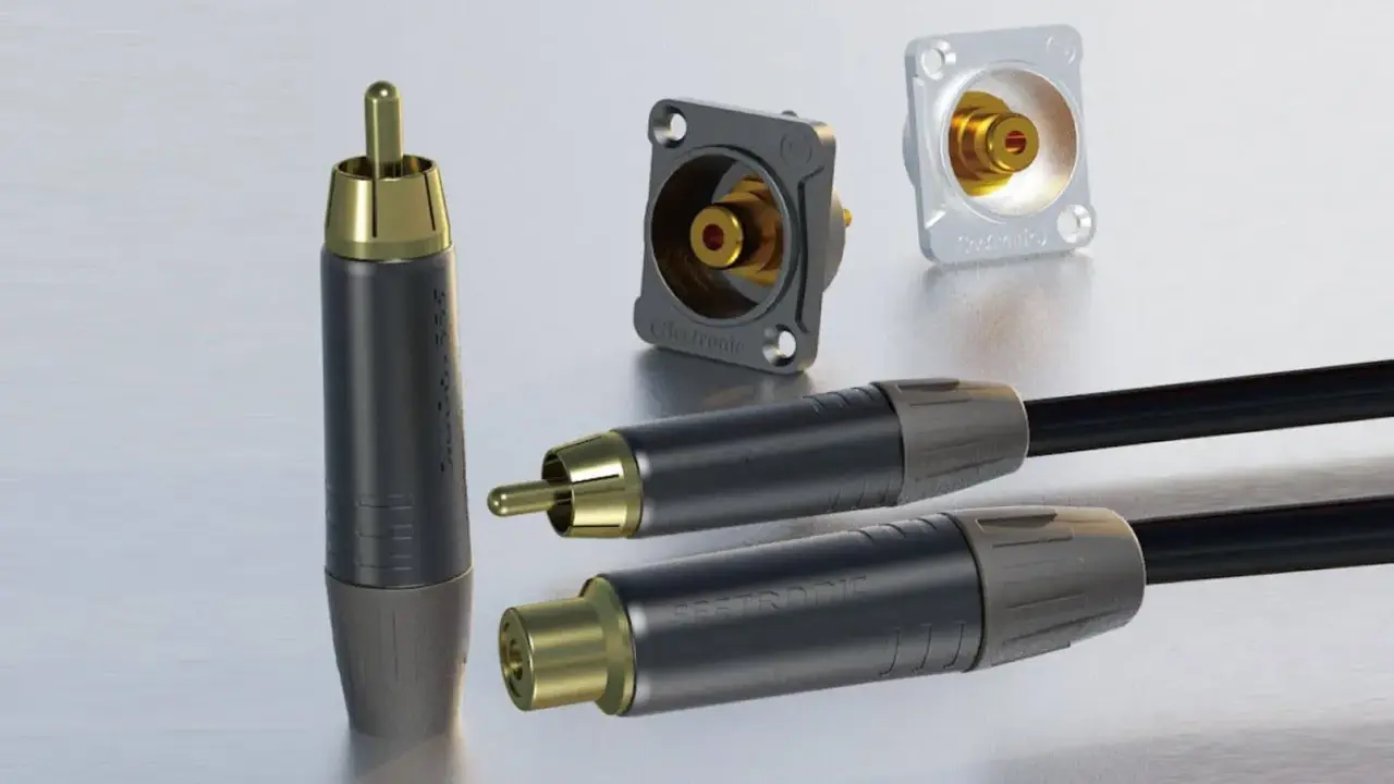 Connectique RCA de haute qualité, avec des câbles et des connecteurs plaqués or pour une connexion audio/vidéo optimale.