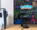 Une PS5 avec casque et manette, prête pour le jeu "Sackboy: A Big Adventure". La résolution PS5 promet une expérience visuelle immersive.