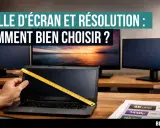 Mesure d'un écran d'ordinateur portable avec un mètre ruban, devant plusieurs moniteurs. Le texte indique "Taille d'écran et résolution : Comment bien choisir ?". Une feuille présente les différentes résolutions d'écran pc.