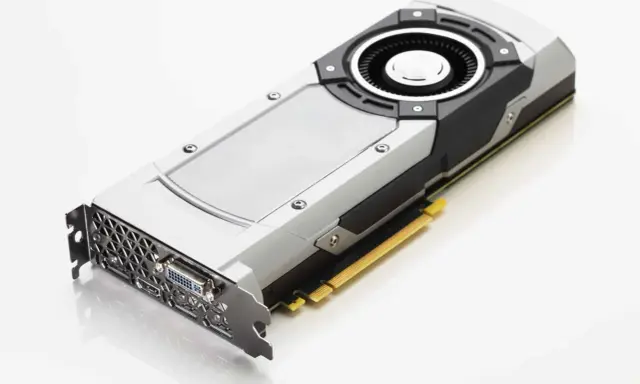 Carte graphique NVIDIA, prête pour un test GPU. Son design argenté et noir est prêt à montrer sa puissance.