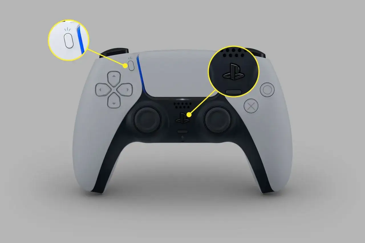 Manette PS5 sur PC, prête pour l'action. Les détails des boutons et du logo PlayStation sont mis en évidence.