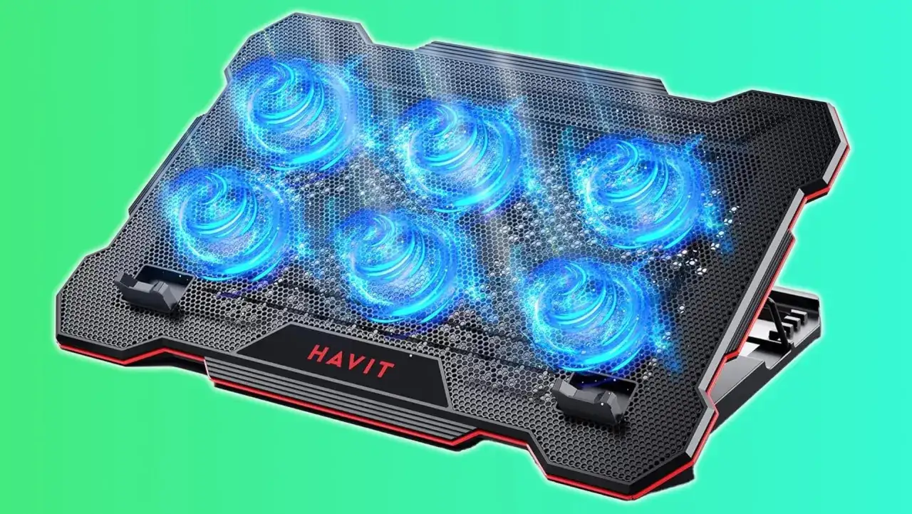 Refroidisseur pour PC portable gamer Havit avec 6 ventilateurs bleus lumineux. Indispensable pour choisir son pc portable gamer et le garder au frais.